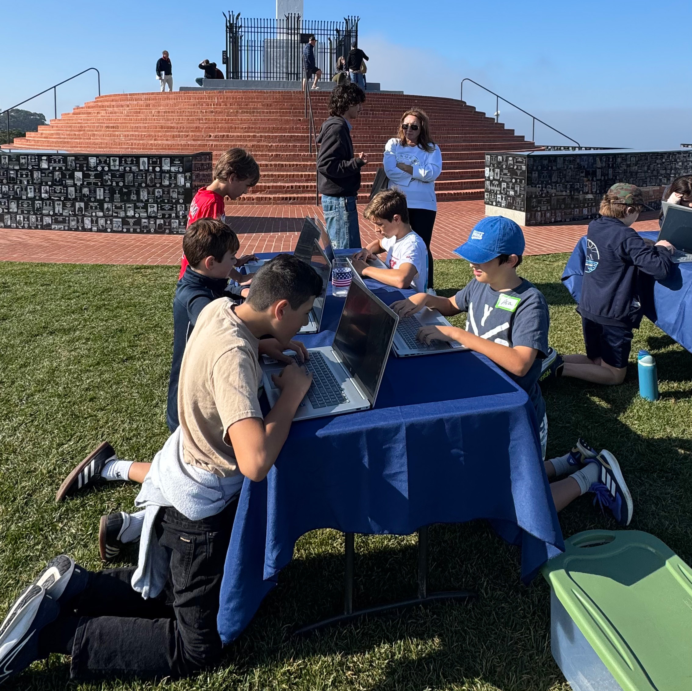 Grade 6 Students Serve Community at Mount Soledad